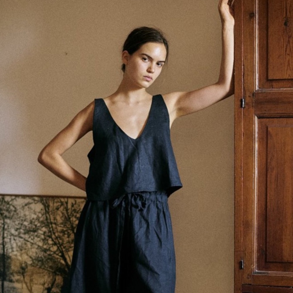 Ozma of California Cati Top, sleeveless black linen, size S